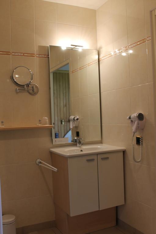 Auberge De Villequier מראה חיצוני תמונה