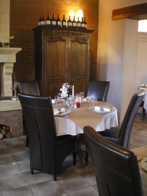 Auberge De Villequier מראה חיצוני תמונה